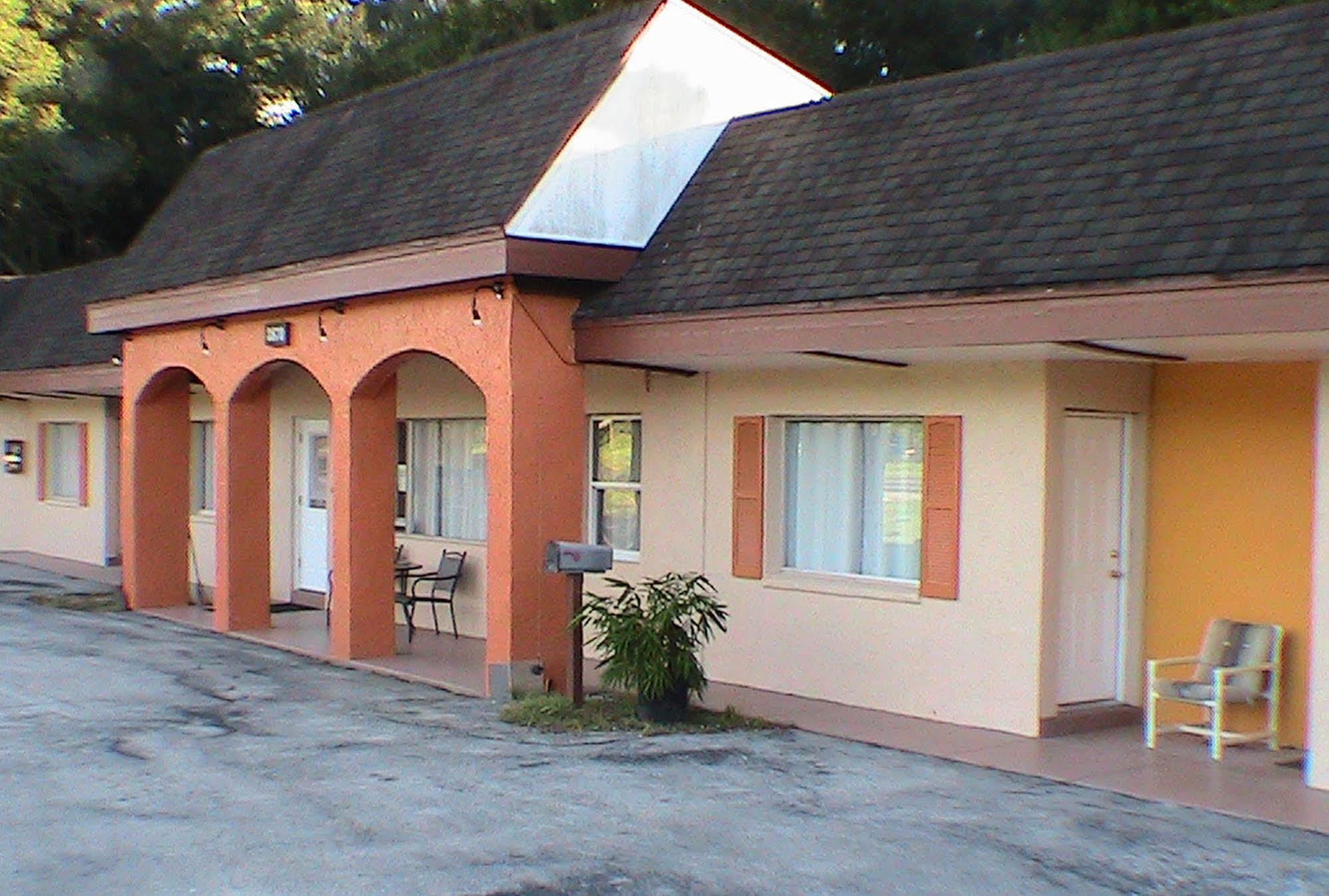 At Home Express Tangerine Inn De Land Buitenkant foto